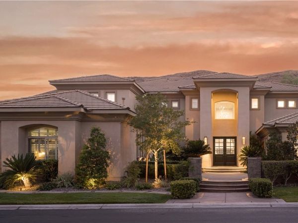 2885 Red Arrow Drive , Las Vegas, NV 89135