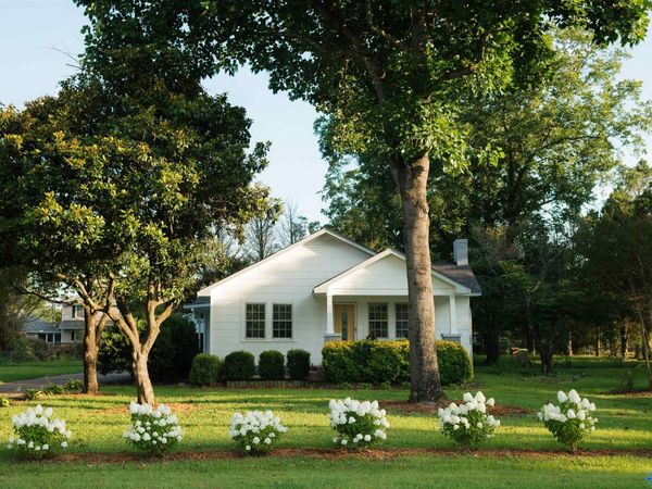 1315 Tillison Road, Gadsden, AL 35903