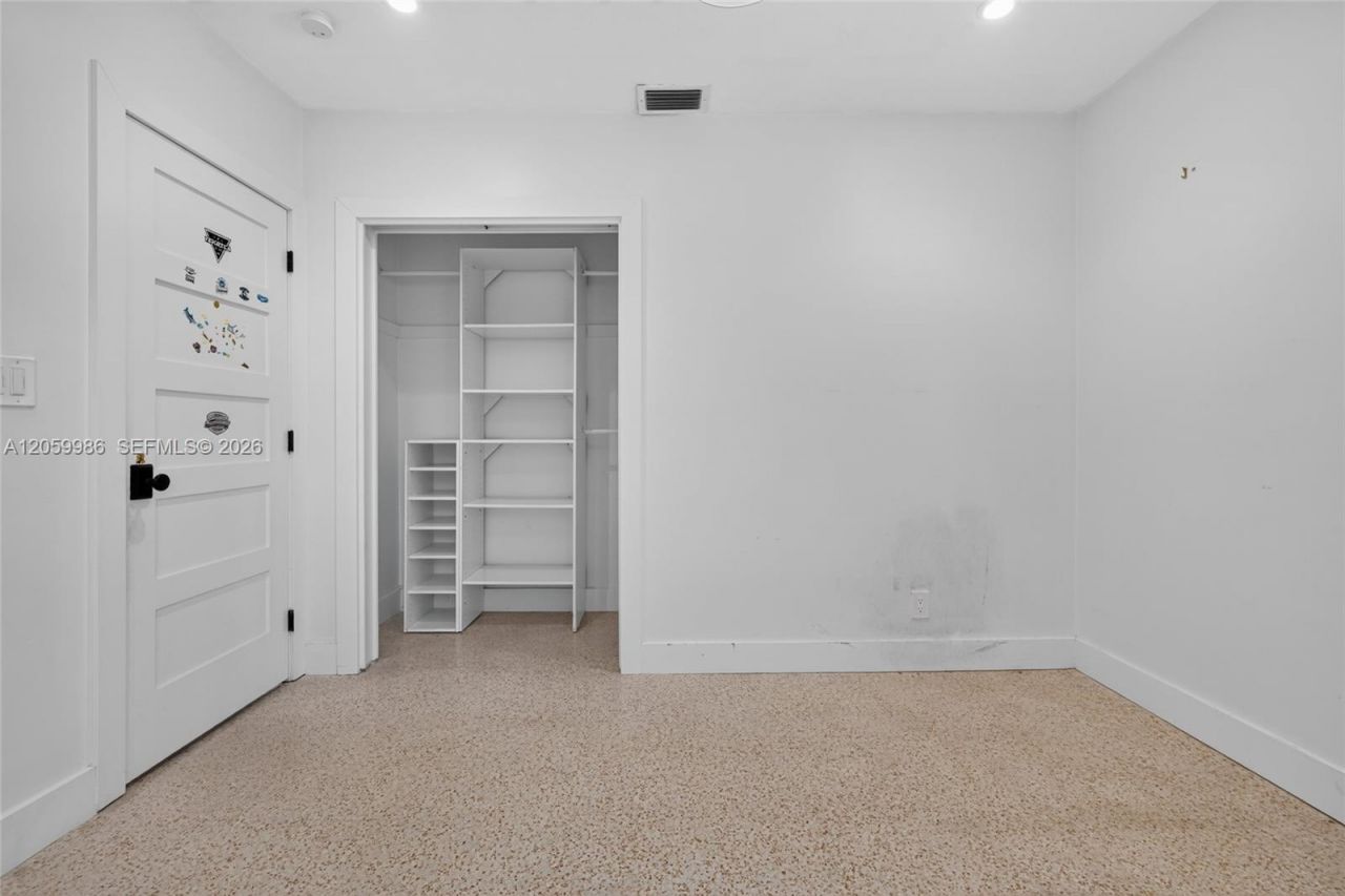 12935 SW 81st Ave , Unit n/a, Pinecrest, FL 33156 Photo