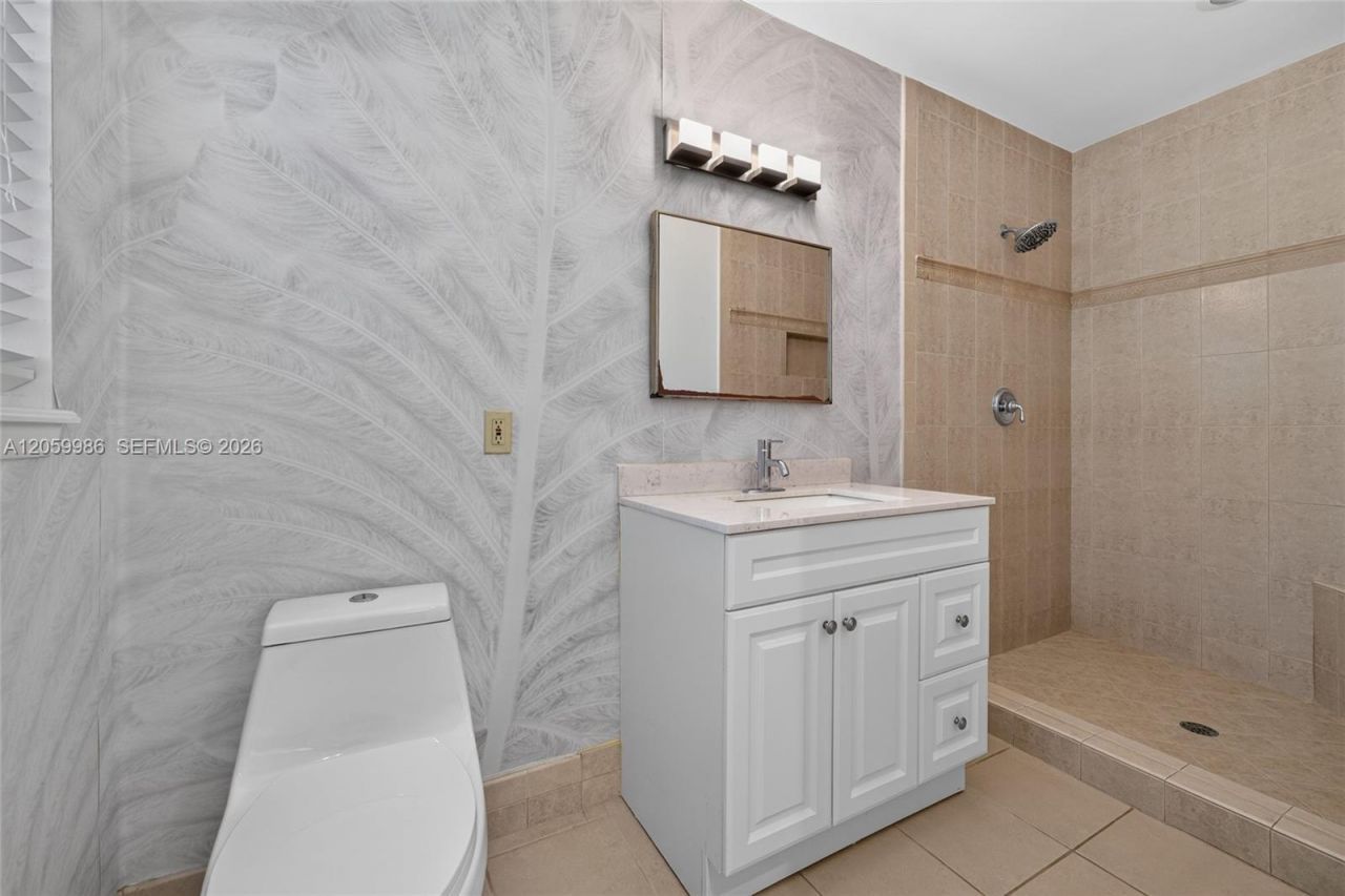 12935 SW 81st Ave , Unit n/a, Pinecrest, FL 33156 Photo
