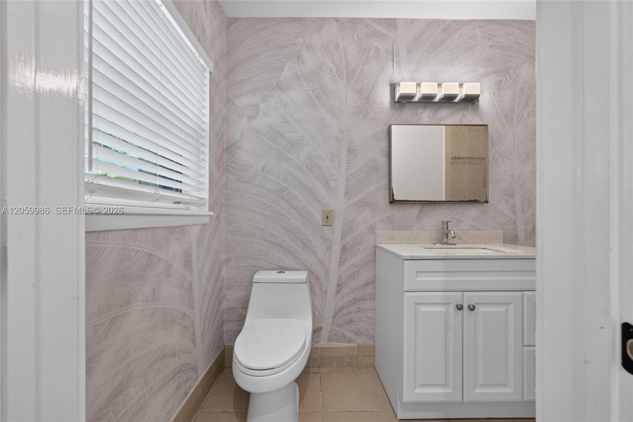 12935 SW 81st Ave , Unit n/a, Pinecrest, FL 33156 Photo