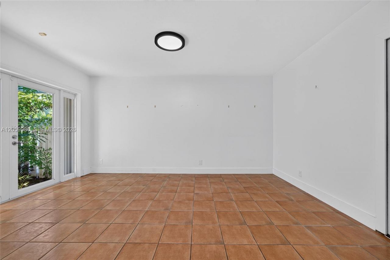 12935 SW 81st Ave , Unit n/a, Pinecrest, FL 33156 Photo