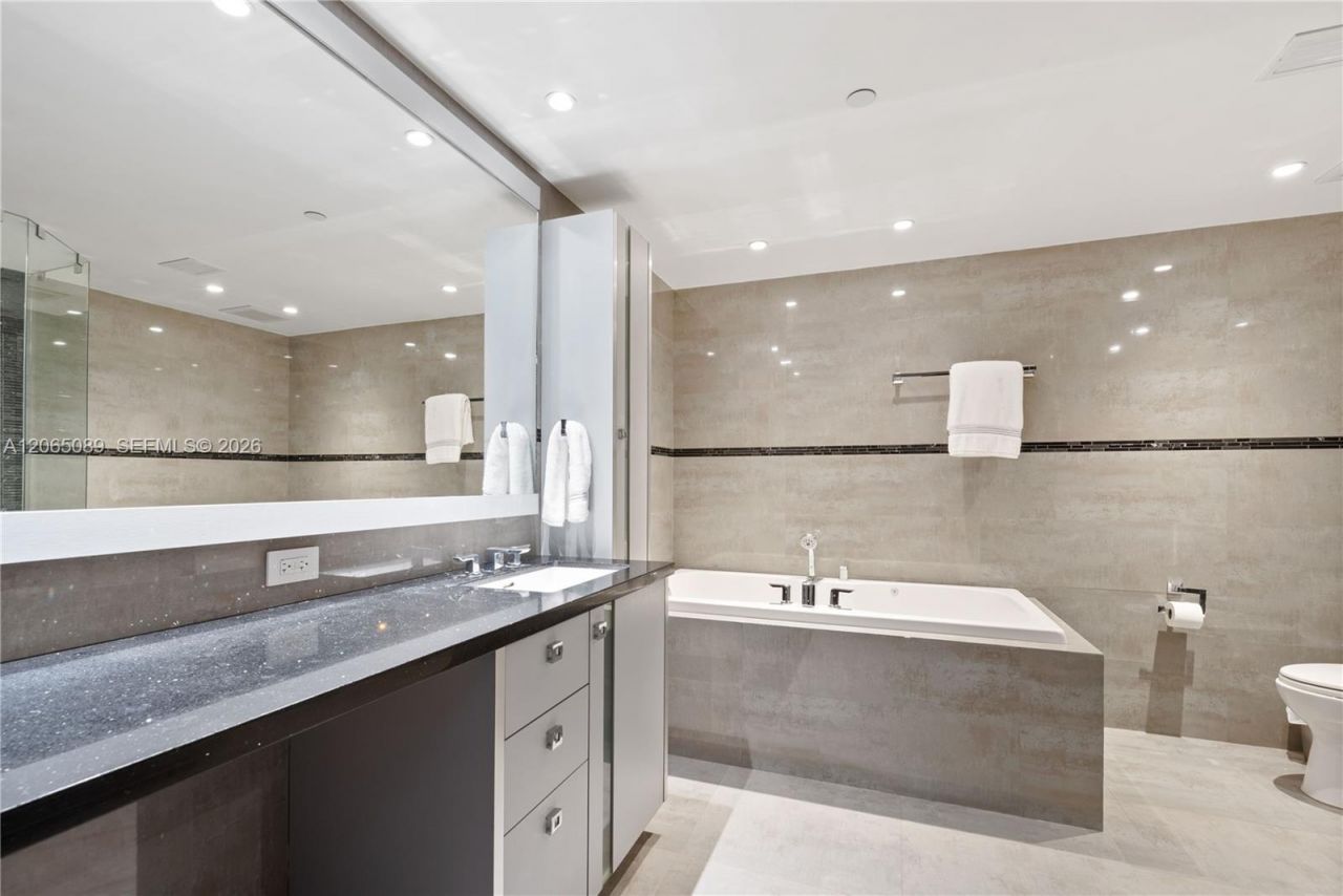 19216 Fisher Island Dr , Unit 19216, Fisher Island, FL 33109 Photo
