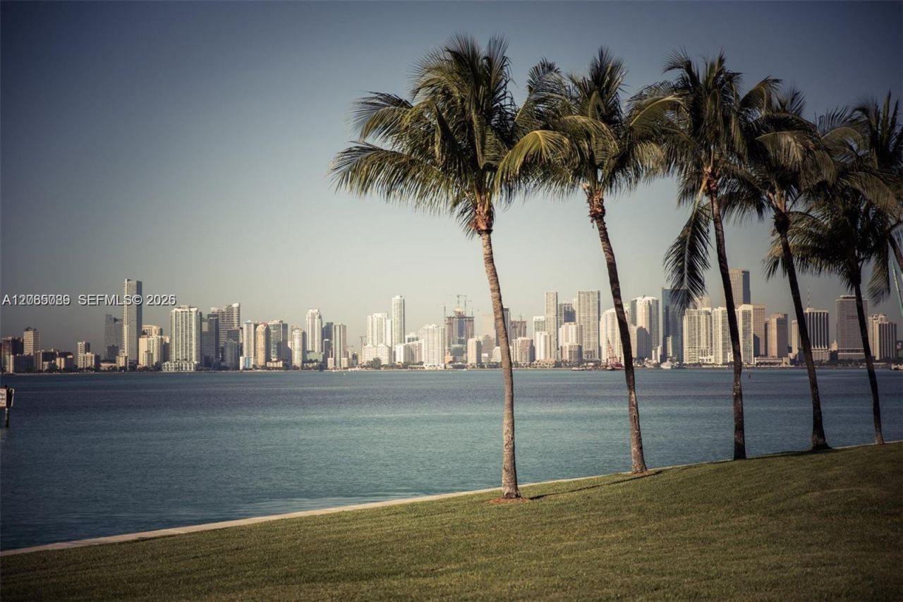 19216 Fisher Island Dr , Unit 19216, Fisher Island, FL 33109 Photo