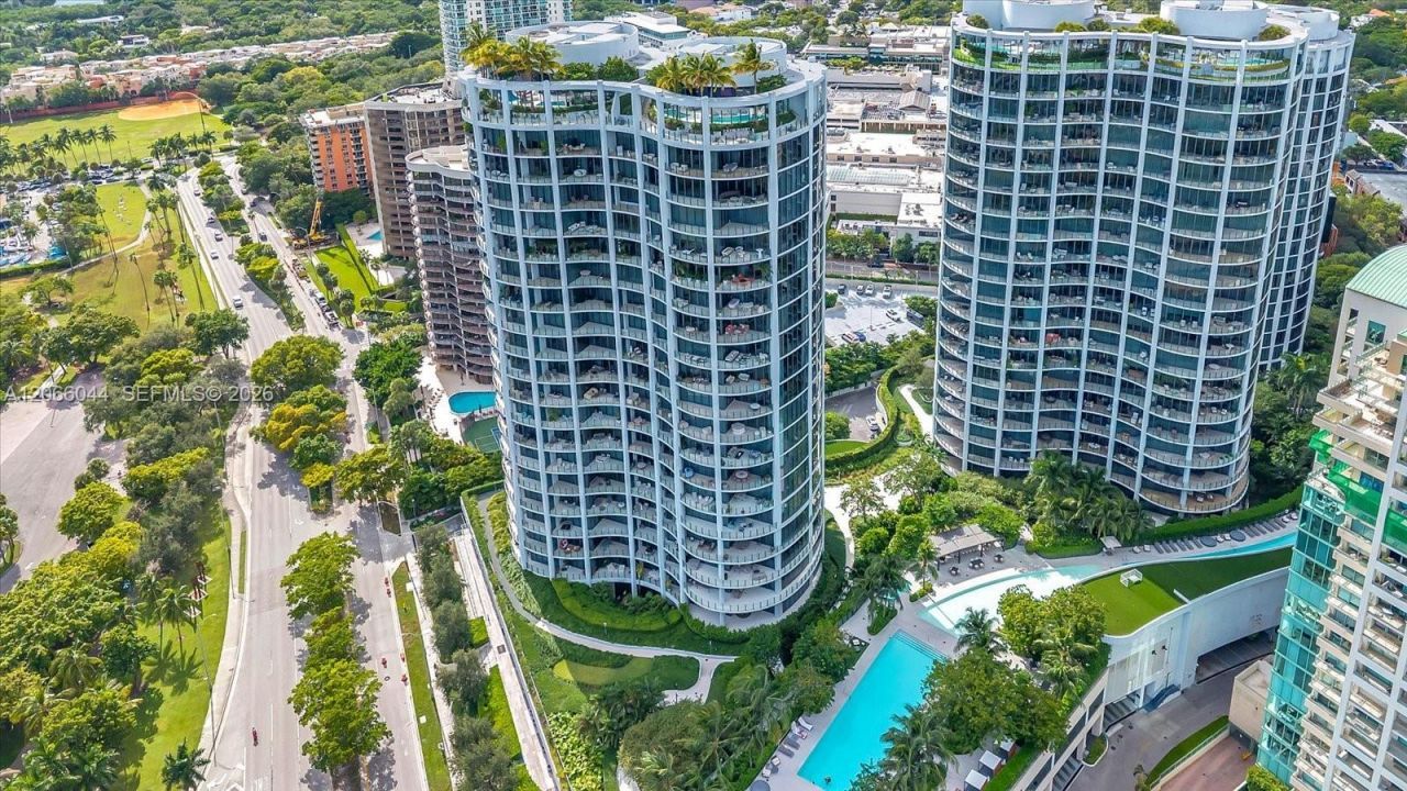 2821 S Bayshore Dr , Unit 11B, Miami, FL 33133 Photo