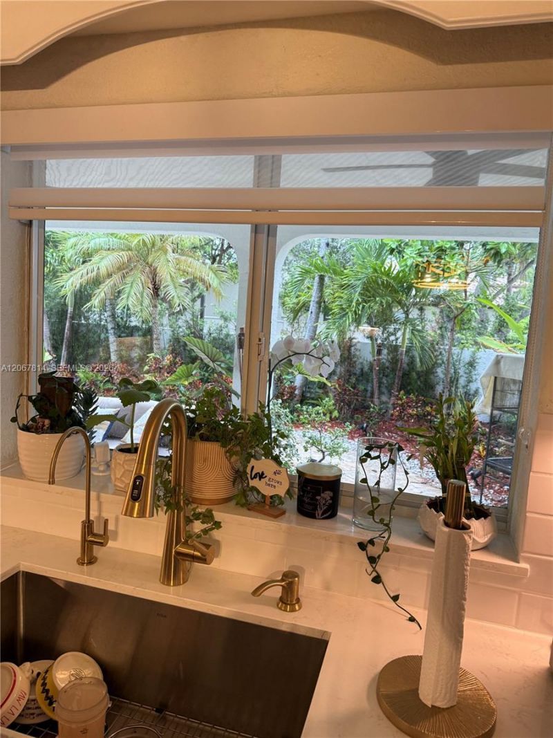 15158 NW 89th Ave , Miami Lakes, FL 33018 Photo