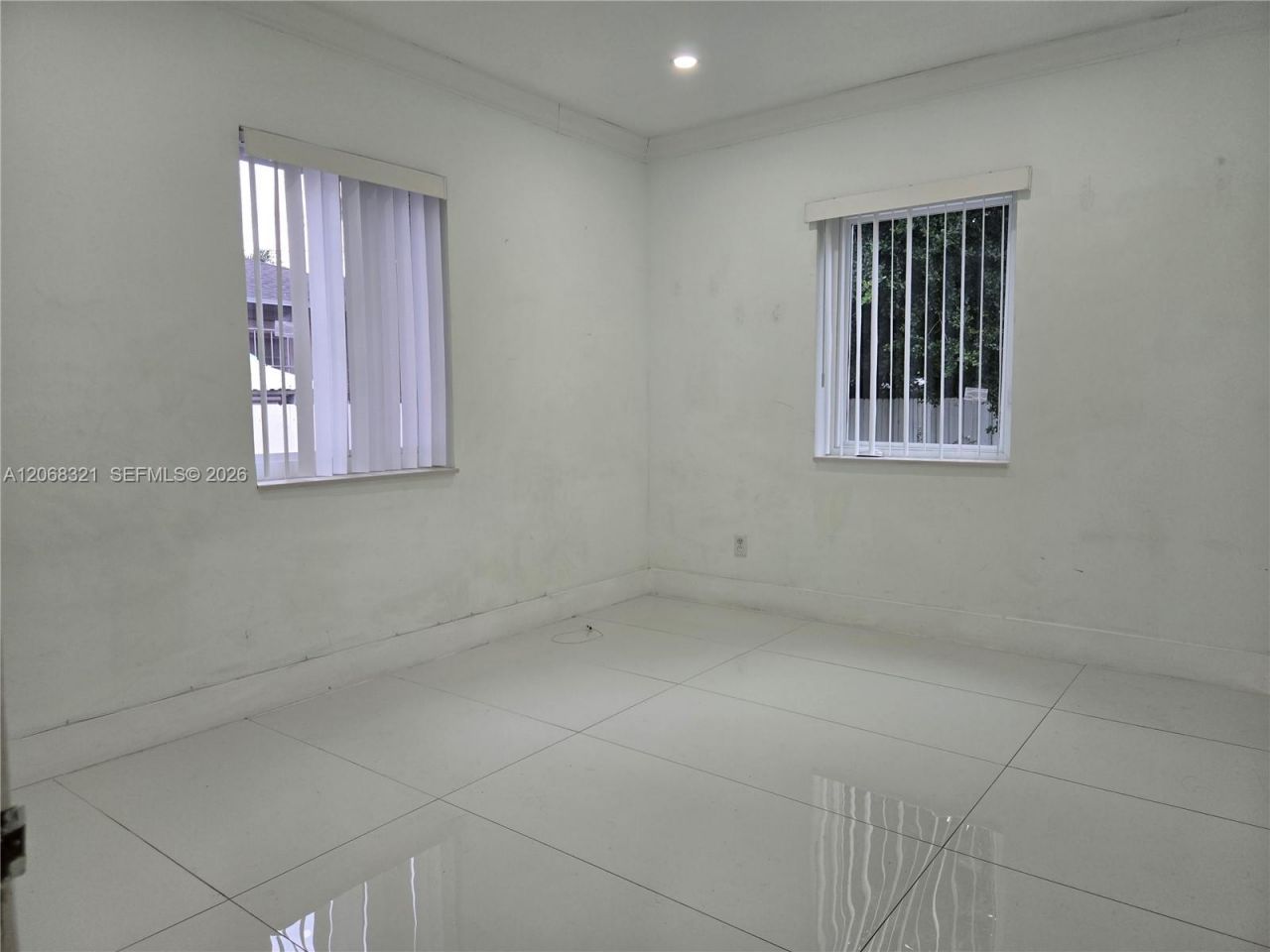 5810 SW 9th St , West Miami, FL 33144 Photo