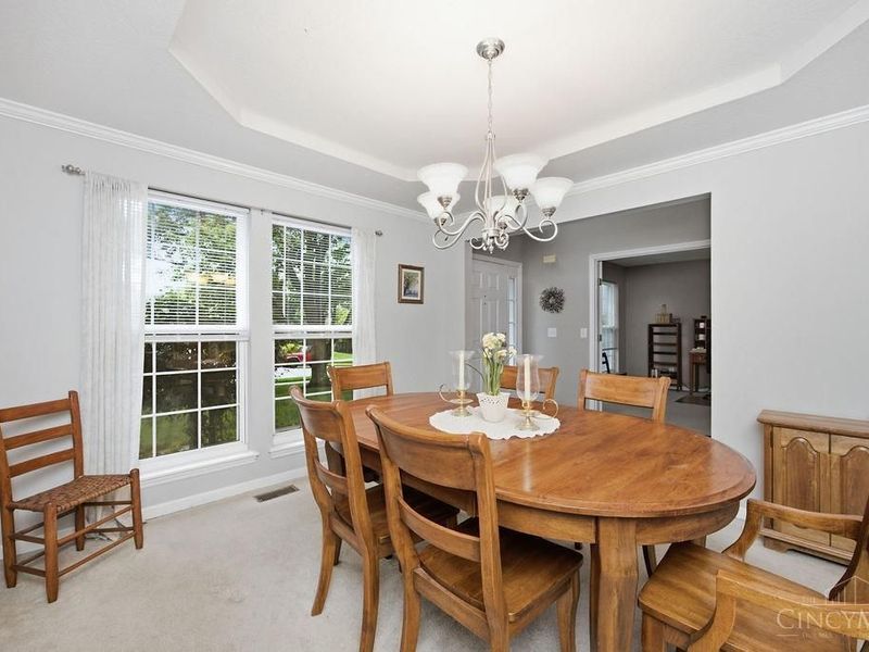 6028 Pond View Court, Green Township, OH 45247 Photo 11