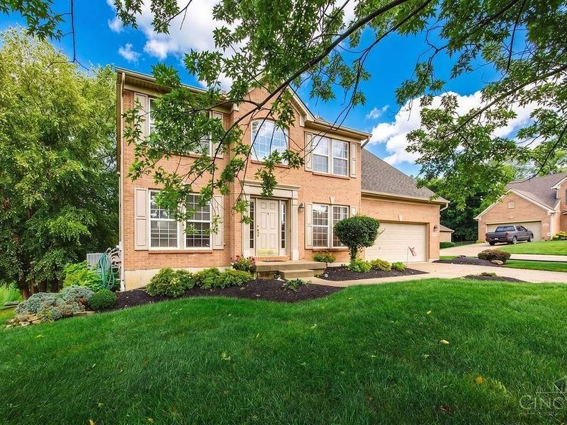 6028 Pond View Court, Green Township, OH 45247 Photo 3