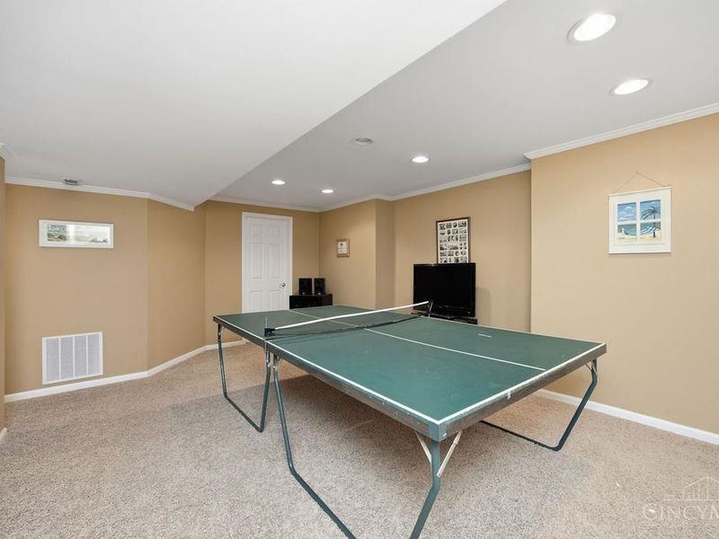 6028 Pond View Court, Green Township, OH 45247 Photo 40