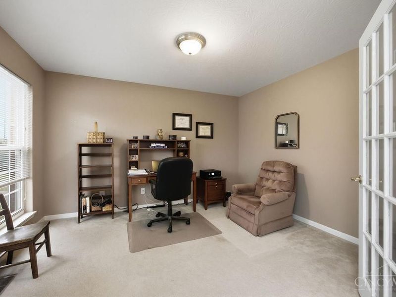 6028 Pond View Court, Green Township, OH 45247 Photo 9