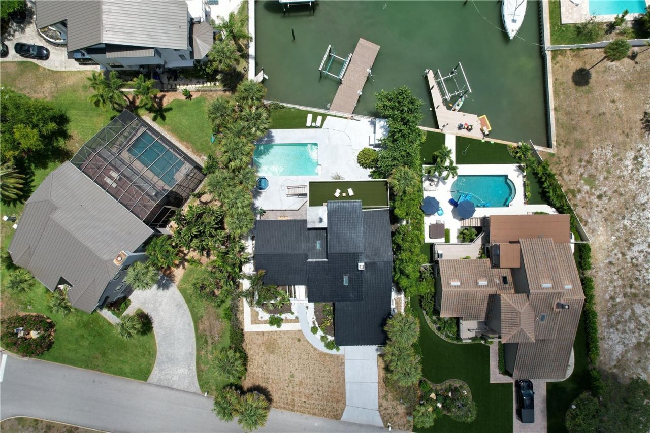 807 2nd Avenue S, Tierra Verde, FL 33715 Photo