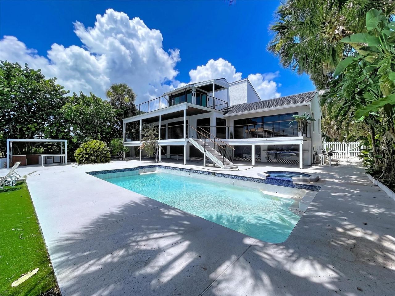 807 2nd Avenue S, Tierra Verde, FL 33715 Photo