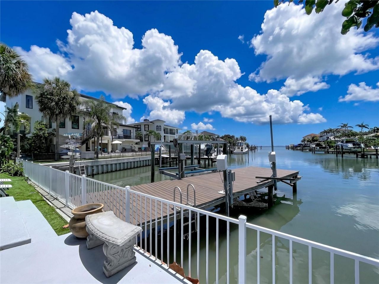 807 2nd Avenue S, Tierra Verde, FL 33715 Photo