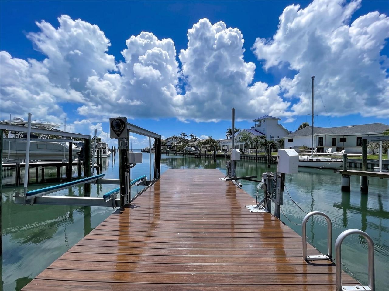 807 2nd Avenue S, Tierra Verde, FL 33715 Photo