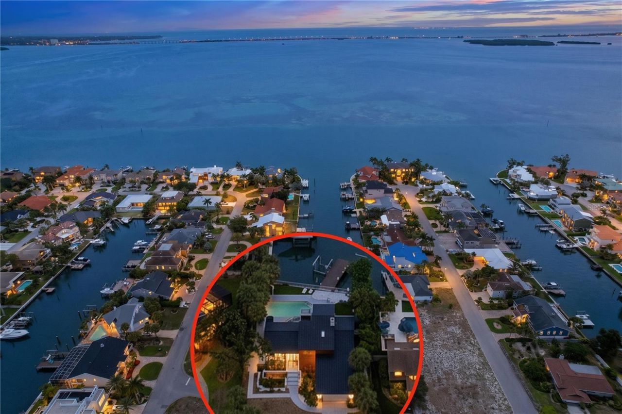 807 2nd Avenue S, Tierra Verde, FL 33715 Photo