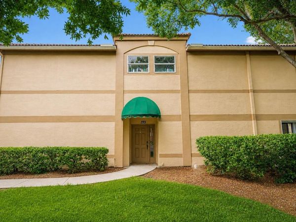 614 ARBOR LAKE LANE, Unit 614, TAMPA, FL 33602