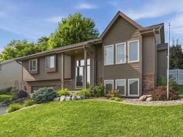 302 CARLY Circle, COUNCIL BLUFFS, IA 51503