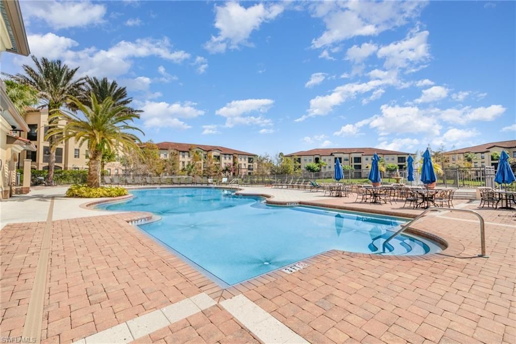 12965 Positano Cir, Unit 305, Naples, FL 34105 Photo