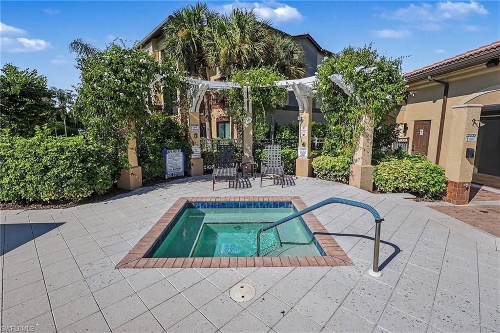 12965 Positano Cir, Unit 305, Naples, FL 34105 Photo