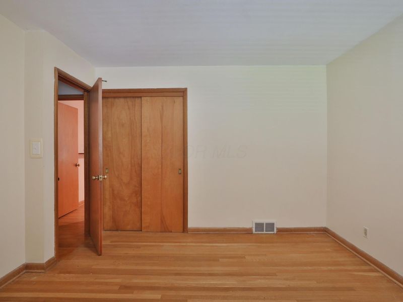 3499 Kirkham Road , Columbus, OH 43221 Photo 26
