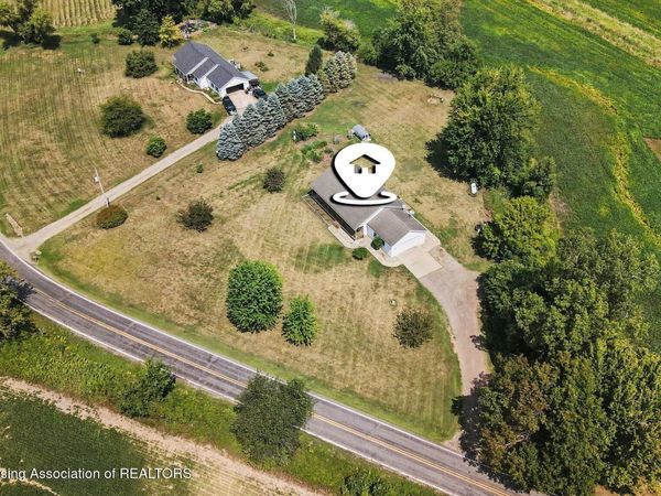 3457 Dexter Trail, Stockbridge, MI 49285