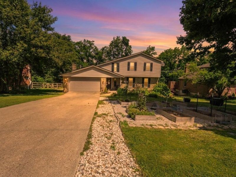 705 Oakridge Drive, Union, KY 41091 Photo 2