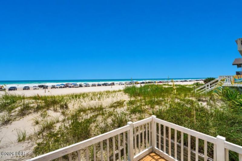 921 N Atlantic Avenue, New Smyrna Beach, FL 32169 Photo