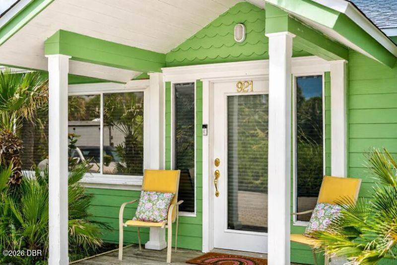 921 N Atlantic Avenue, New Smyrna Beach, FL 32169 Photo