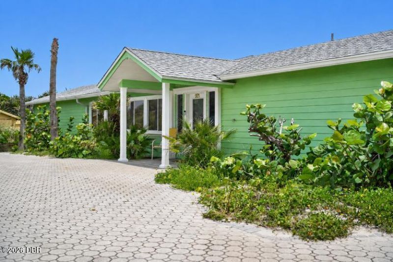 921 N Atlantic Avenue, New Smyrna Beach, FL 32169 Photo