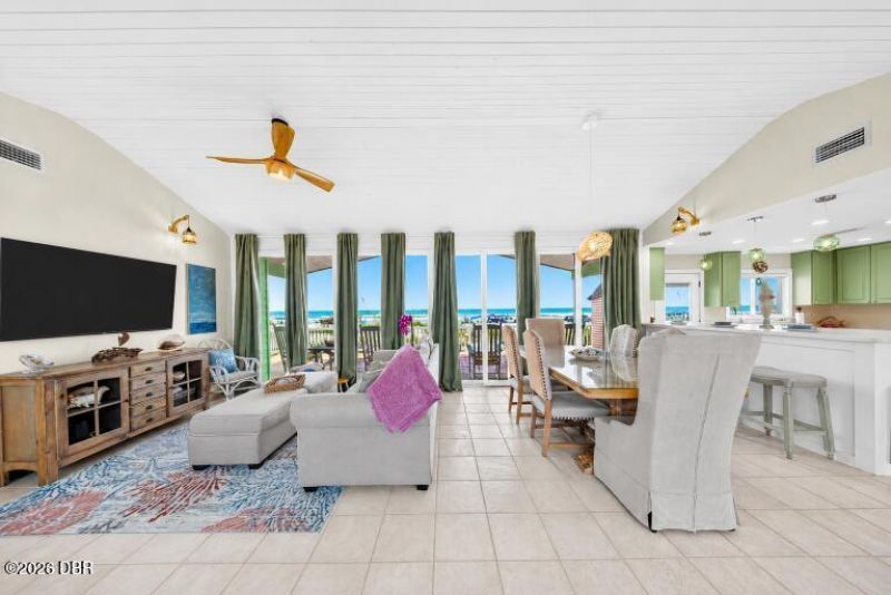 921 N Atlantic Avenue, New Smyrna Beach, FL 32169 Photo