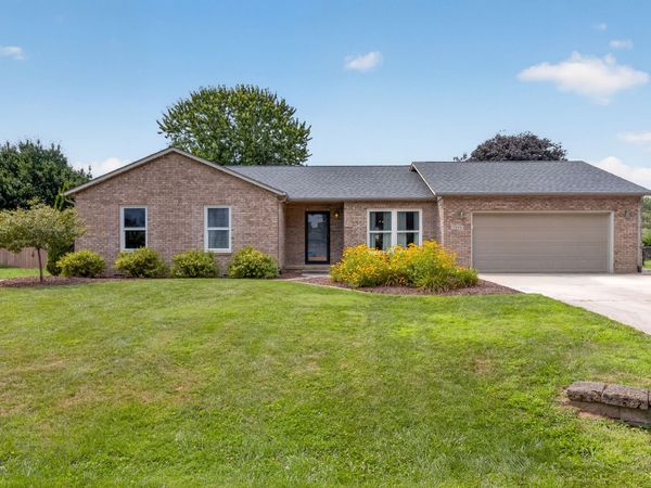 5559 E Broadmore Drive, Columbus, IN 47201
