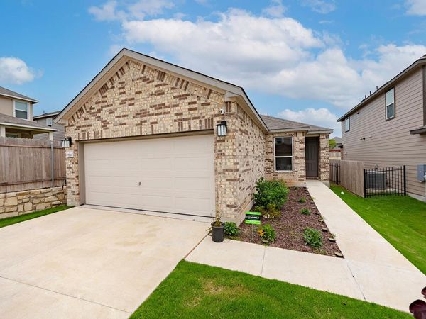 7216 Gray Catbird DR, Unit 86, Austin, TX 78744