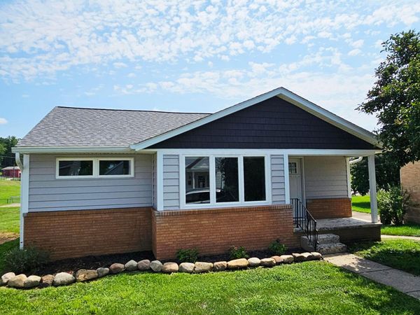 524 N Spring Street , Logan, OH 43138