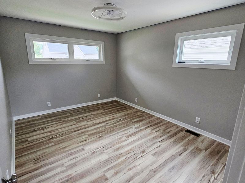 524 N Spring Street , Logan, OH 43138 Photo 14