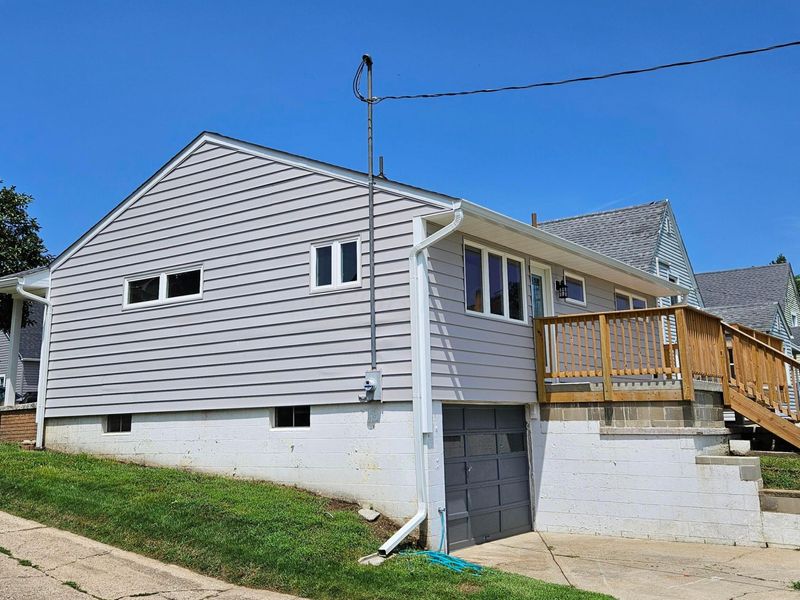524 N Spring Street , Logan, OH 43138 Photo 5
