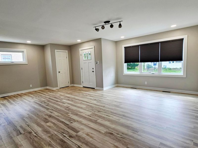 524 N Spring Street , Logan, OH 43138 Photo 8