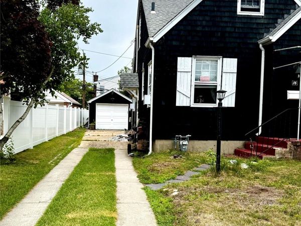 New Hyde Park, NY 11040