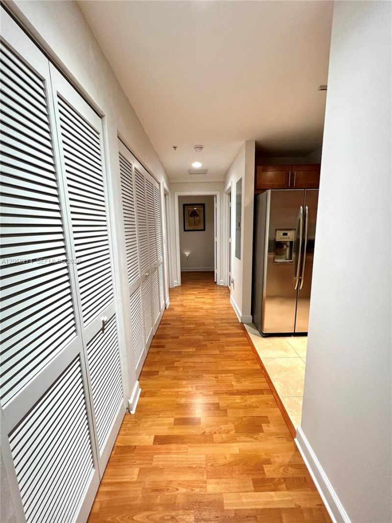 8390 SW 72nd Ave , Unit 521, Miami, FL 33143 Photo