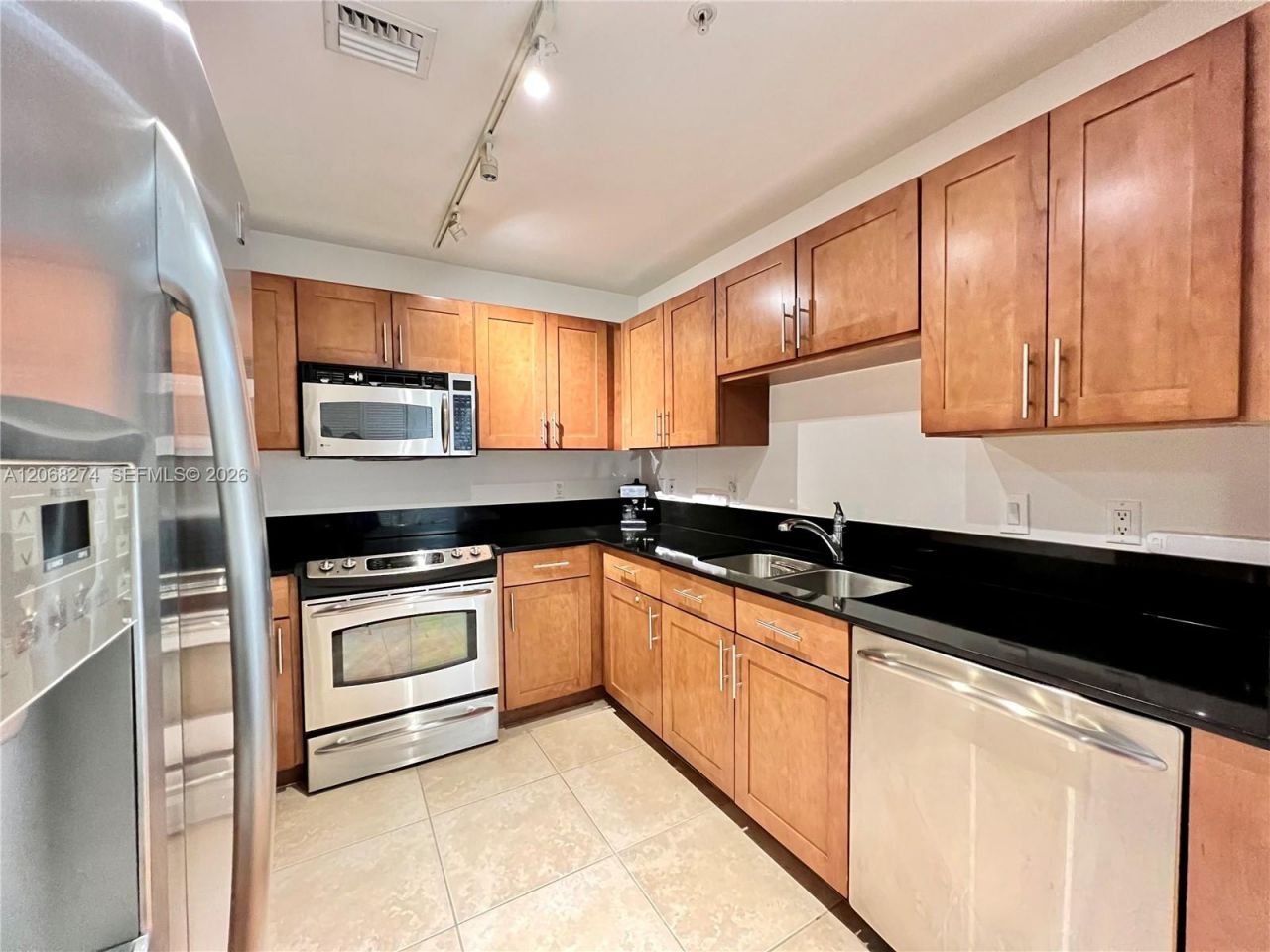 8390 SW 72nd Ave , Unit 521, Miami, FL 33143 Photo