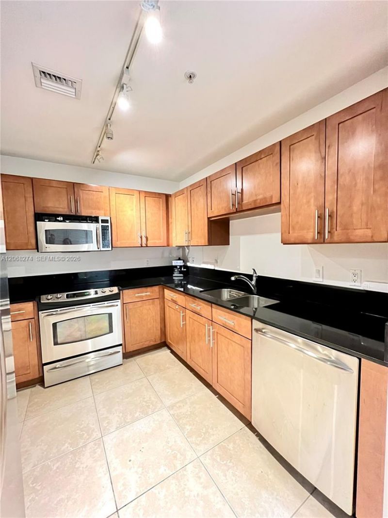 8390 SW 72nd Ave , Unit 521, Miami, FL 33143 Photo