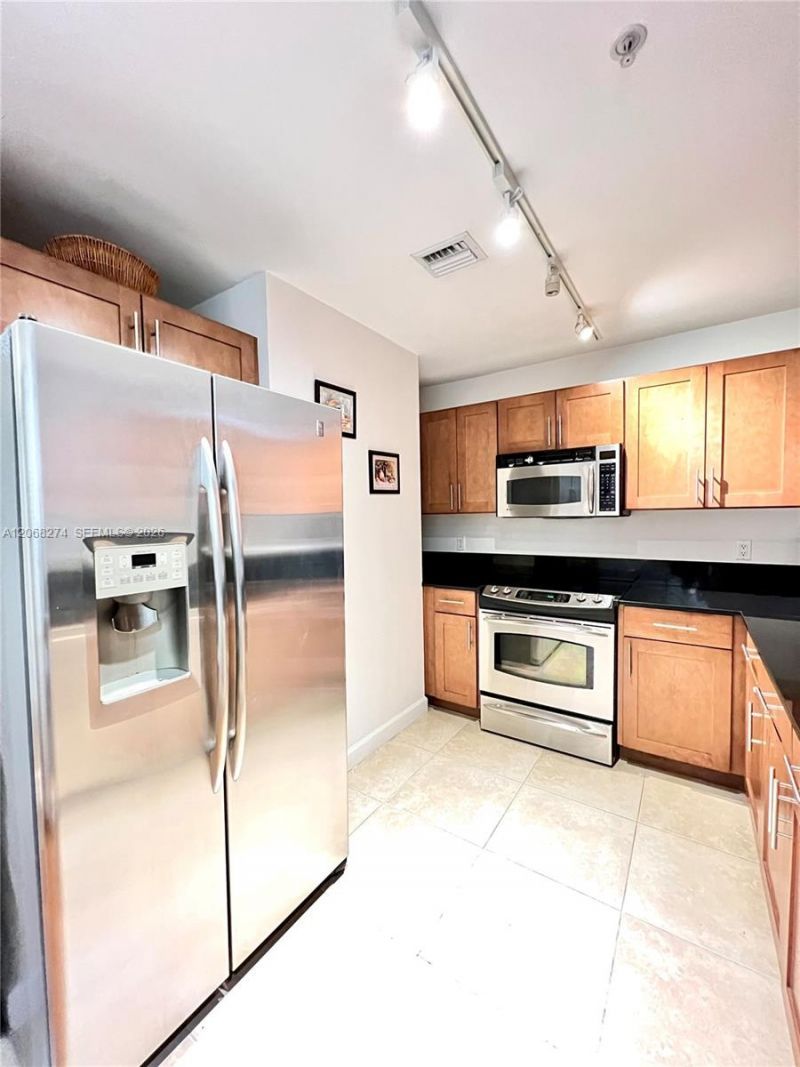 8390 SW 72nd Ave , Unit 521, Miami, FL 33143 Photo