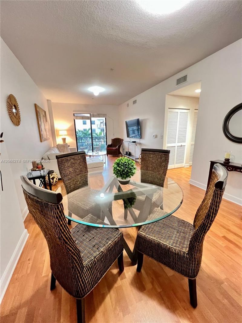 8390 SW 72nd Ave , Unit 521, Miami, FL 33143 Photo
