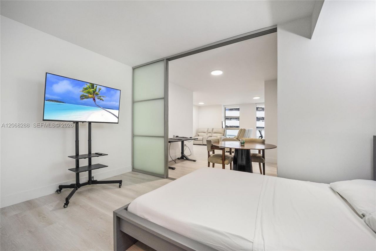50 Biscayne Blvd, Unit 514, Miami, FL 33132 Photo