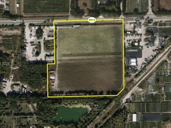 16305 SW 200th St , Miami, FL 33187