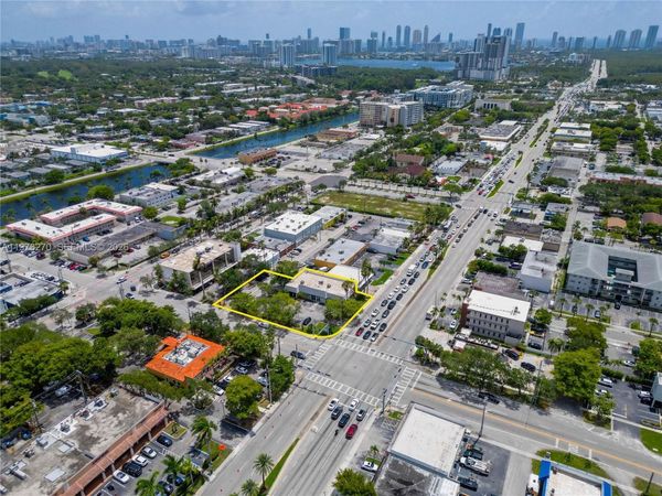 1813 NE 163rd St , North Miami Beach, FL 33162