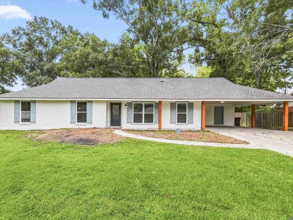 9224 Kevel Dr, Baton Rouge, LA 70810