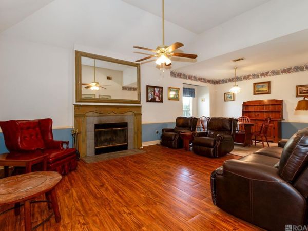 11918 Spring Meadow Dr, Baton Rouge, LA 70818