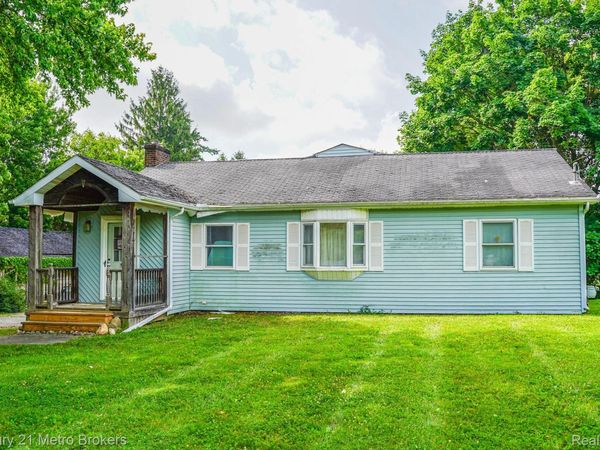 8294 Davison Road, Davison Township, Mi 48423