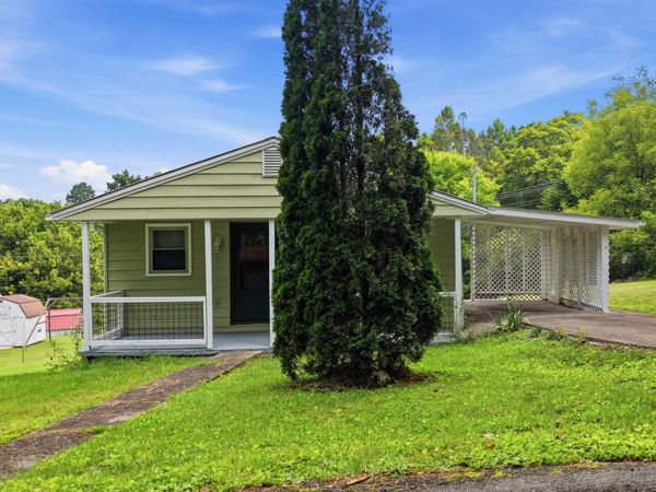 423 Hillside Lane, Athens, TN 37303